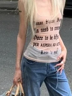 

Готический комплект из двух предметов: топ с санскритским каллиграфическим узором и бретельками, облегающий, в уличном стиле, с эффектом утончения.