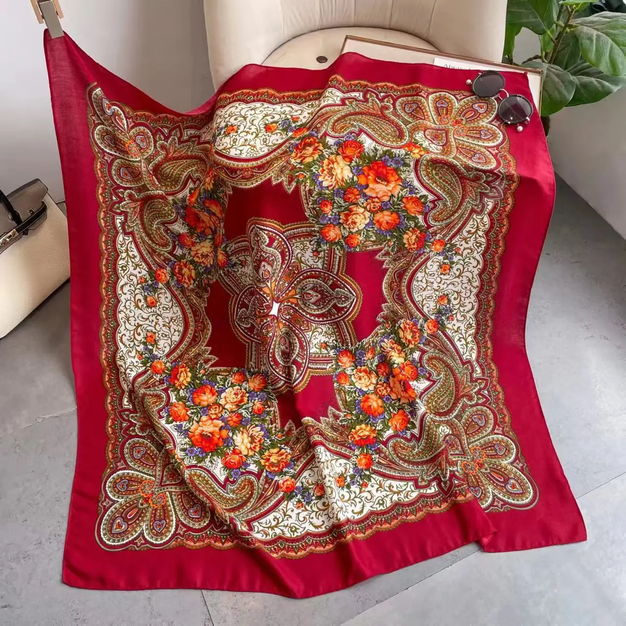 110*110cm Russian Style Floral Print Square Scarf Paisley Bandana Traditional Ukrainian Shawl Babushka Handkerchief Head Scarves