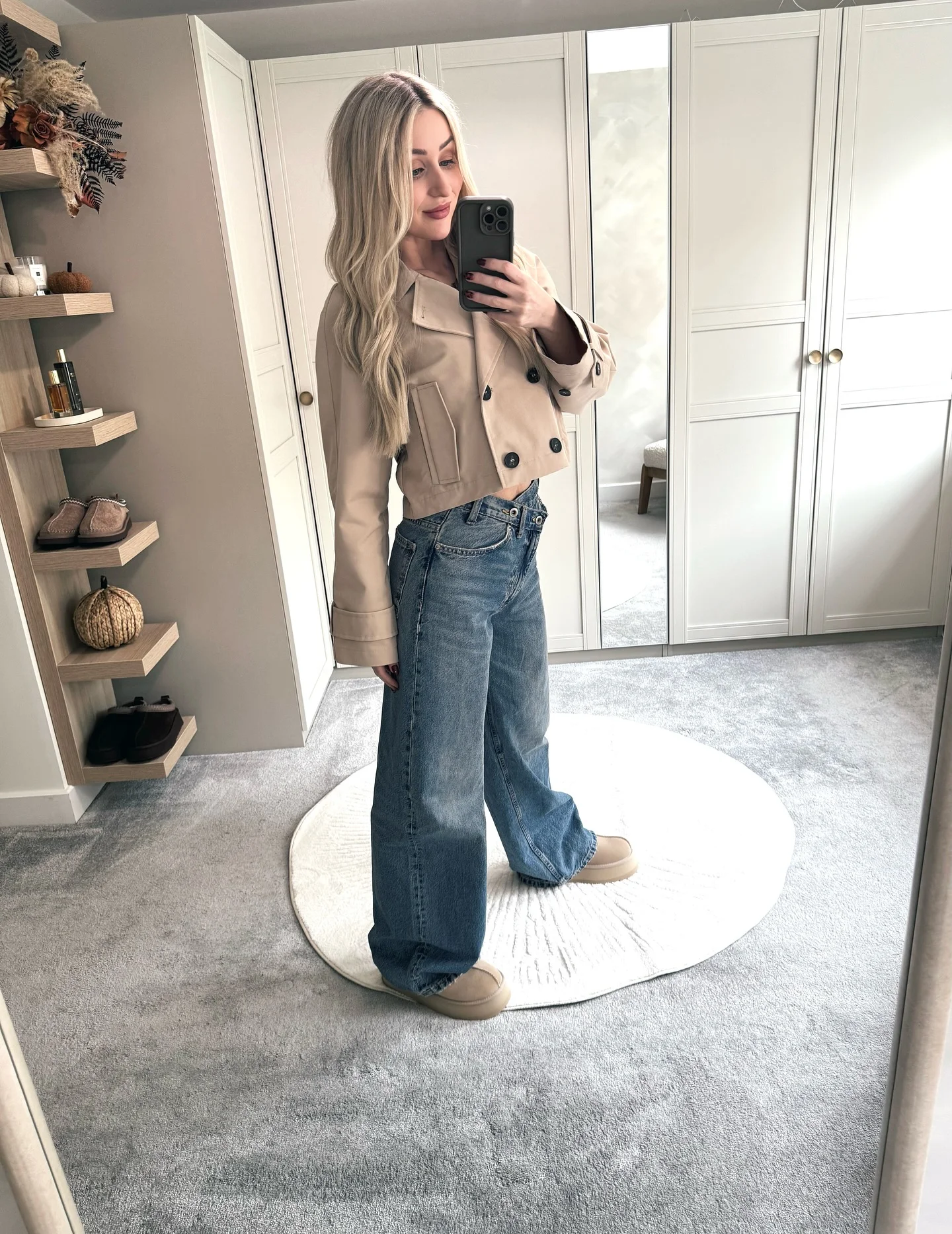 여성 가을 패션 숏 트렌치코트 솔리드 3컬러 더블 브레스티드 긴소매 재킷 여성 라펠 포켓 디자인 코트