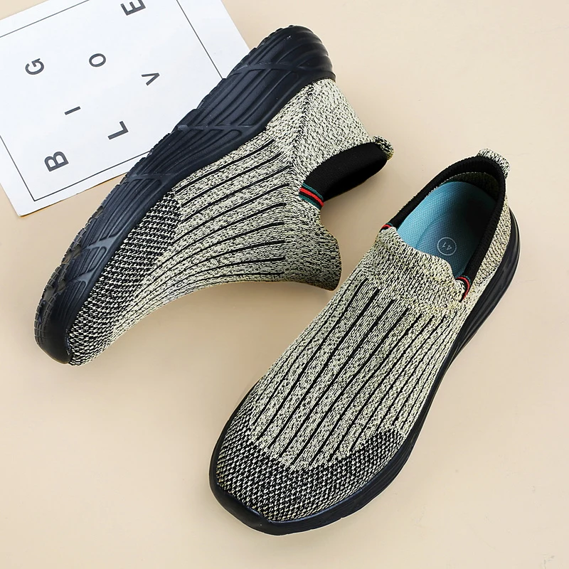 Men Sports Shoes Summer Breathable Casual Socks Shoes Men Pedal Light Sports Running Outdoor Walking Training Tennis Shoes