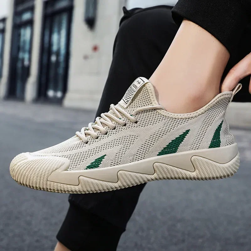 Scarpe da uomo in Mesh sportive traspiranti per il tempo libero estive nuove scarpe da corsa versatili con suola morbida scarpe alla moda da uomo sandali piatti sneakers maschili