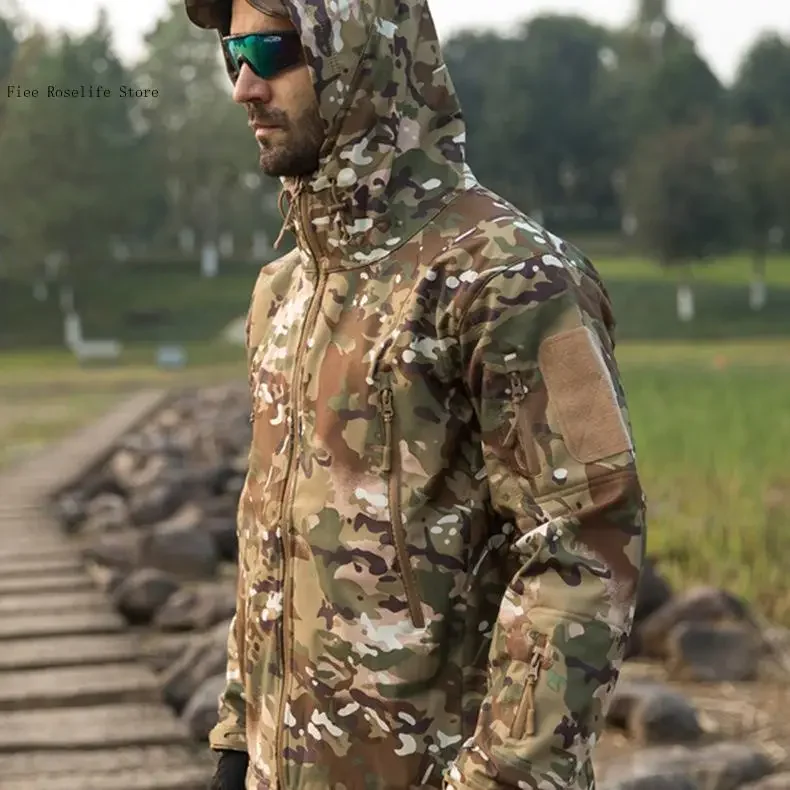 Spring Autumn and Winter Outdoor Windproof and Warm Climbing Shark Skin Soft Shell Assault Suit Windbreaker