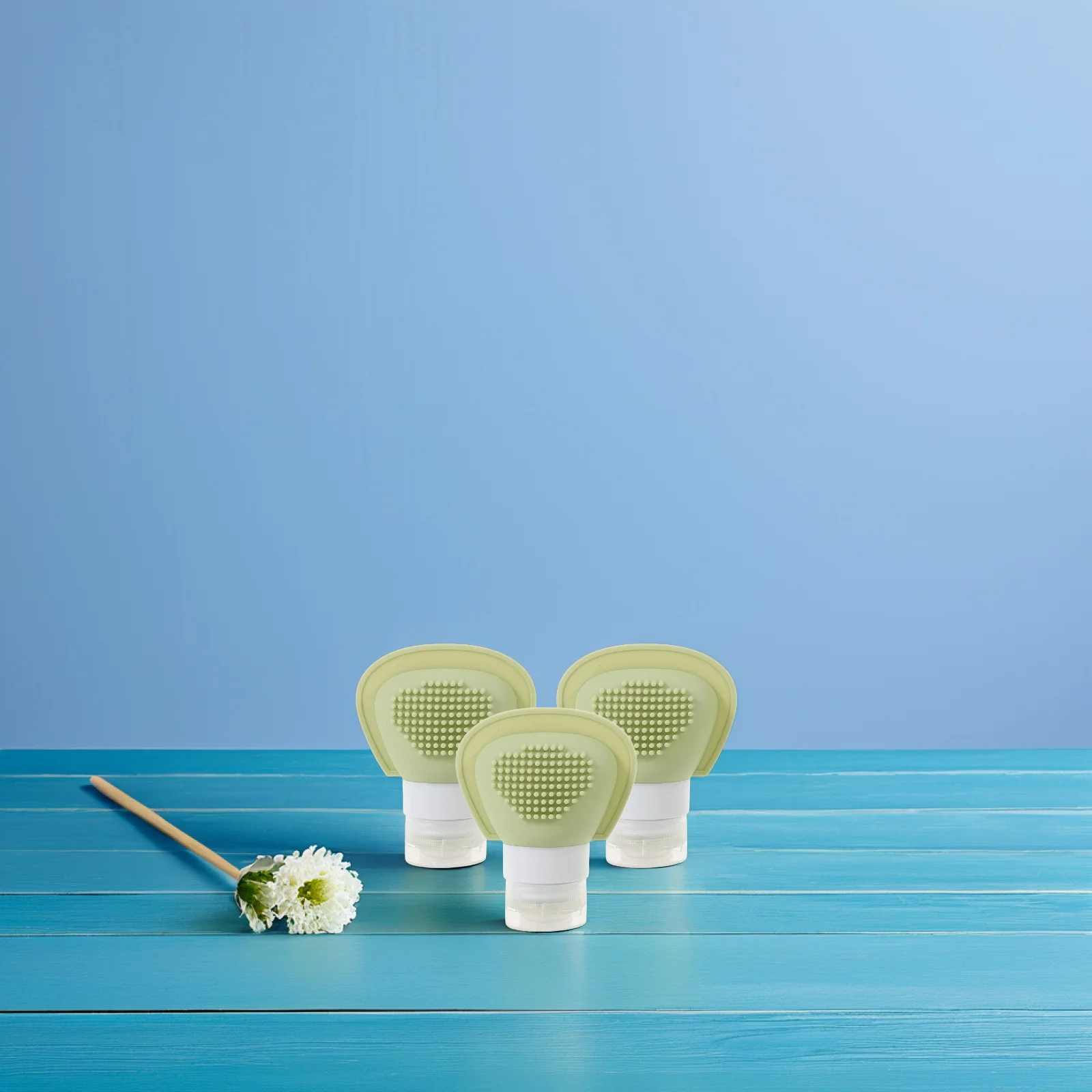 

3Pcs Leak Proof Travel Bottles Silicone Refillable Portable Containers for Shampoo Conditioner Lotion