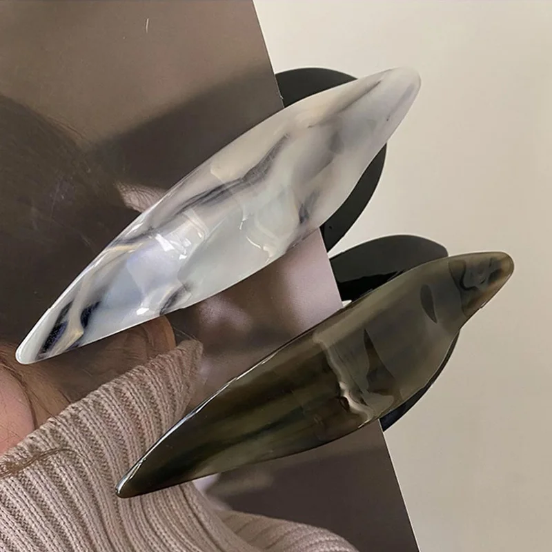 

1pc Acetic Acid One Word Clip Female Swallowtail Hair Clip, Hairpin, Duck billed Clip, Large Rear Head Grip Clip