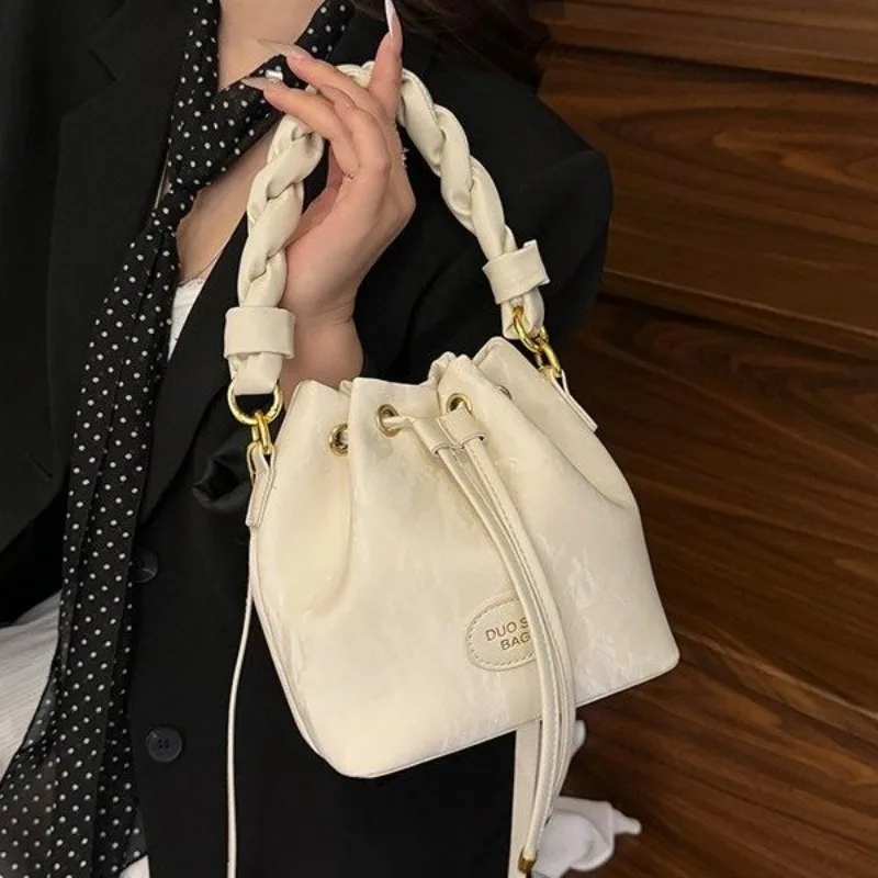 

Chic Shoulder Bag For Fashionable Ladies Stylish Underarm Bag With Premium Finish For Social Events And Outings