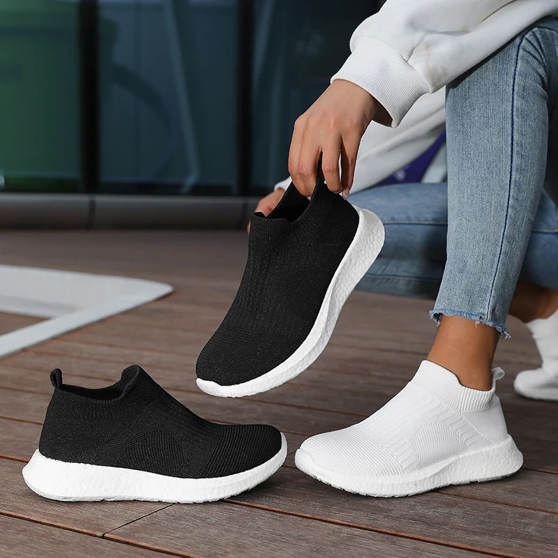 White Knitted Vulcanized Shoes for Women Sneakers Spring Breathable Big Size 41 Women Jogging Shoes Platform Slip-on Women Shoes