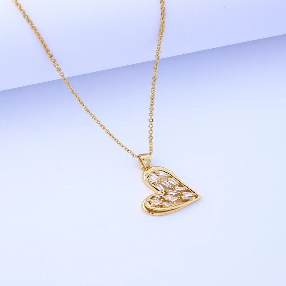 Collana in acciaio al titanio che non sbiadisce, versatile gioielli di nicchia da donna, squisita catena di maglioni di celebrità di Internet di fascia alta, semplice co