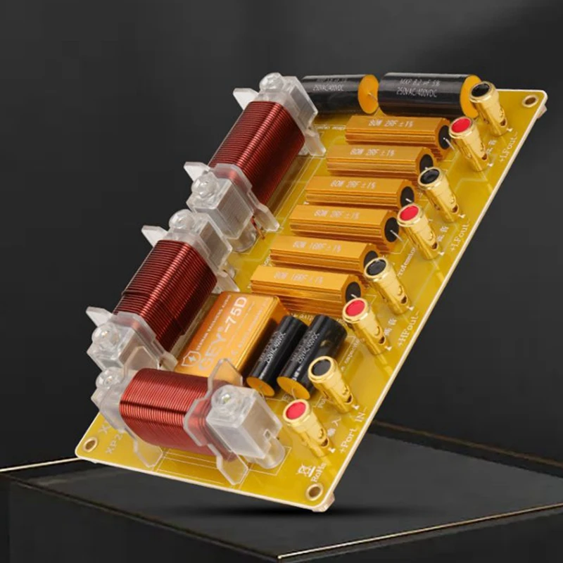 Аудиоразделитель Кроссовер Двусторонний делитель Двойной 15-дюймовый 12-дюймовый Высокая производительность Защита звука Высокий и низкий динамик для сцены