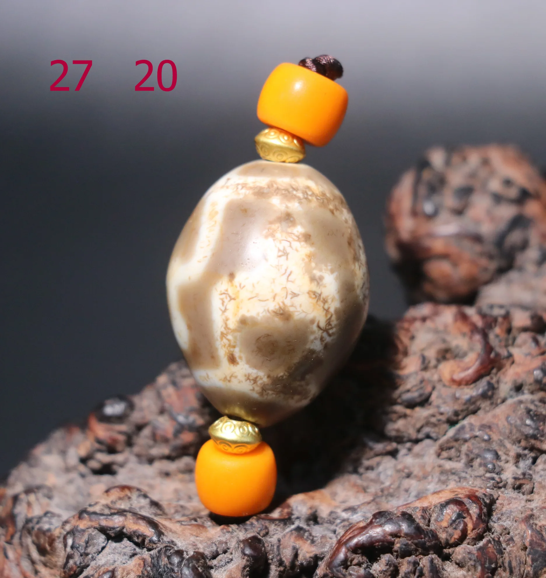 unique Pattern Magic Energy Tibetan Old Agate Treasure Bottle Aquarius Totem Big Daluo dZi Bead Amulet Gemstone Jewelry LK627Aa