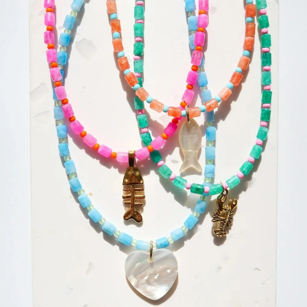 Bohemian Fishbone Pendant Bead Necklace Dopamine Color White Shell Heart Resin Beads Necklaces Pink DIY Choker Necklaces Gifts
