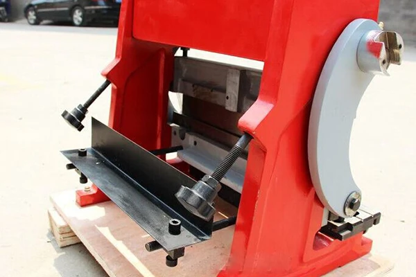 OEM/ODM 3-in-1 Multifunctional Steel Plate Processing Machine Small Sheet Metal Rolling Bending Shearing Machine