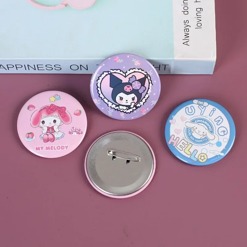 Sanrio Hello Kitty Broche Anime Actiefiguren Q Beeldjes Schattig Speelgoed Badge Kleding Merchandise Versiering Kinderen Verjaardagscadeaus