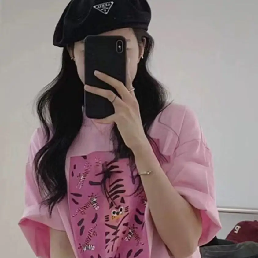 

Short Sleeve T-Shirts Womens Chic Oversized Casual Streetwear Comfortable Loose Fit Stylish Graphic Prints