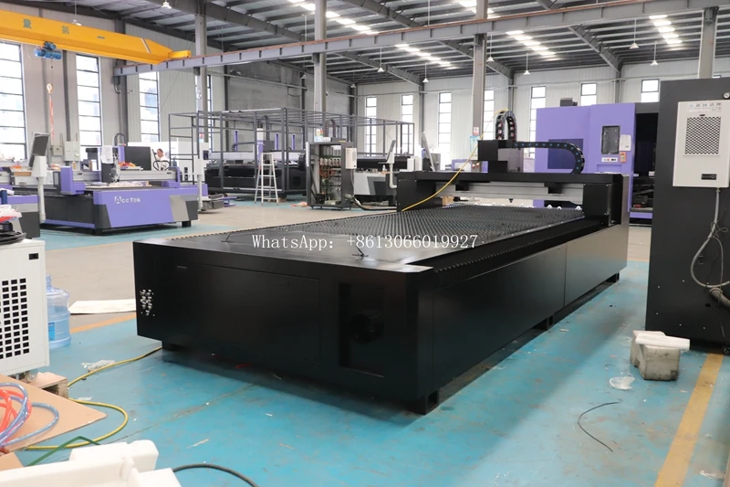 금속 시트 섬유 레이저 절단기, 3kw, AKJ1530F, 플레이트 금속용 레이저 커터 판매