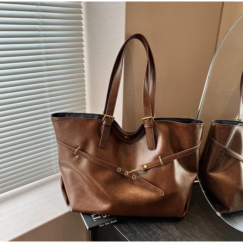 Europa Amerika Mode Einkaufstasche Retro Große Kapazität Umhängetaschen High-End Einfarbig Casual Bag Premium Leder Pendler Taschen – Detail 5