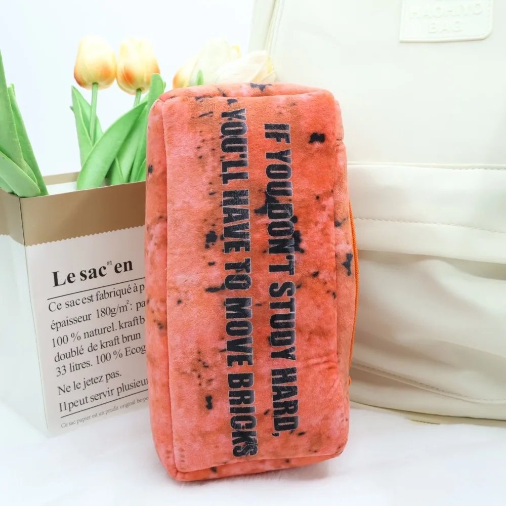 Borsa per trucco in peluche di mattoni con bordo rosso Borsa per riporre mattoni di simulazione di peluche di grande capacità Borsa per penne di grande capacità con design di simulazione