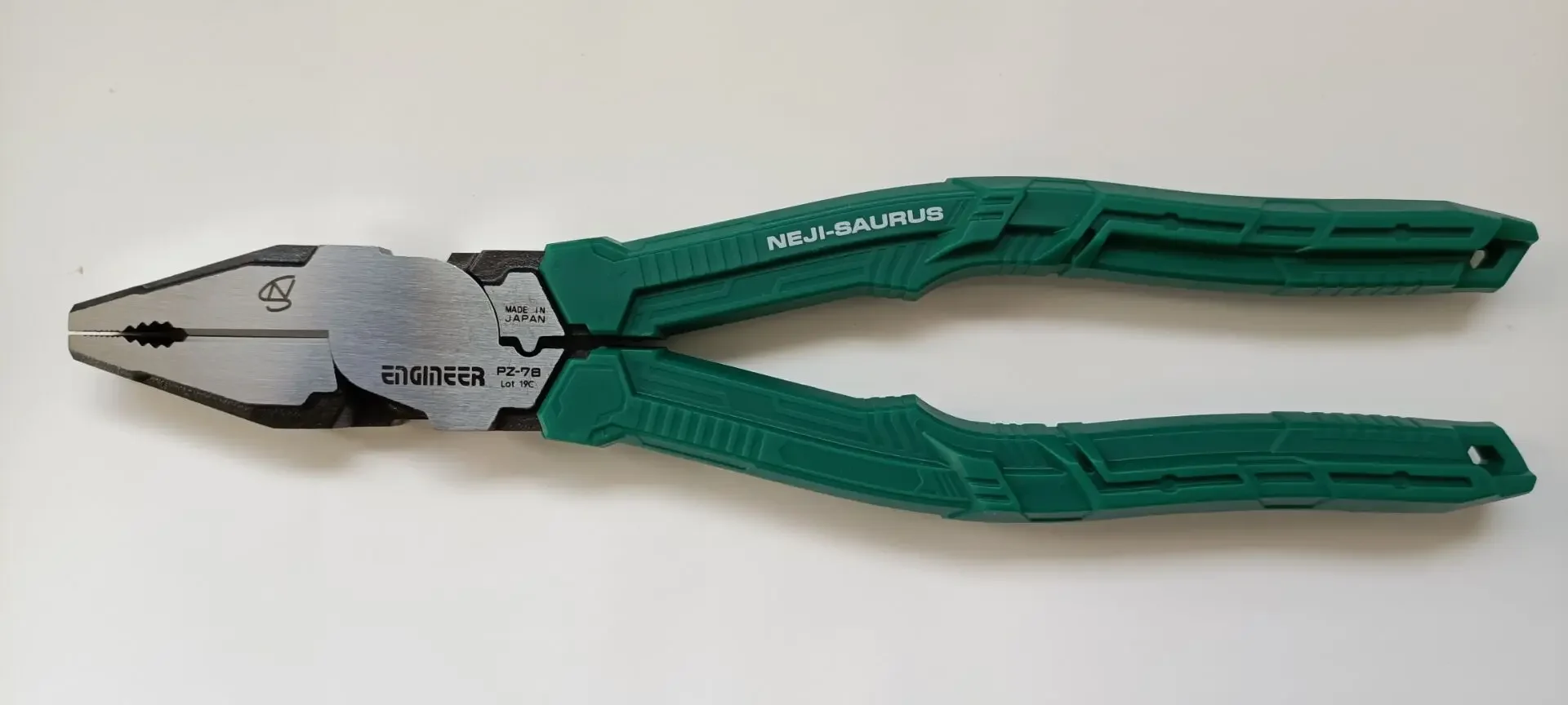 

Imported Engineer ENGINEER brand tool PZ55/56/57/58/59/60/78/32 sliding pliers