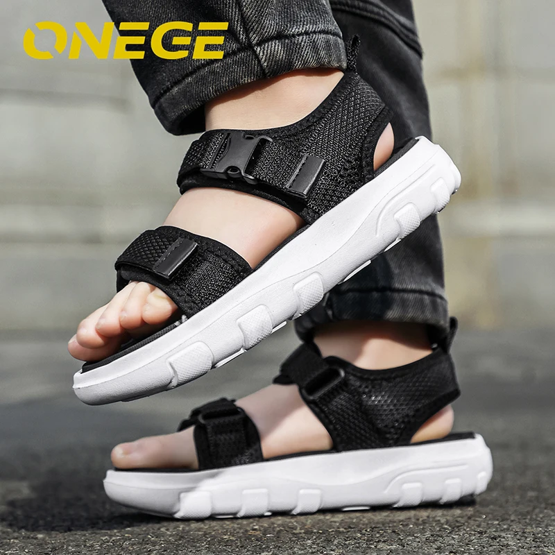 

K2605 a Pair of Summer Breathable Boys' Fashionable and Comfortable Sandals, Boys' Thick-Soled Wear-Resistant Beach Shoes, Outdoor Sports Children's Shoes