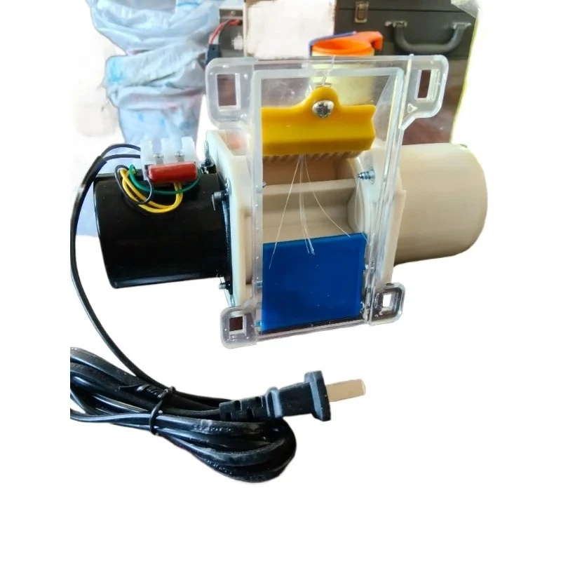 Pigeon Automatic Feeders, Conventional Quantitative Feeders for Chickens and Poultry, Automatic Feeders for Pigeon Cages
