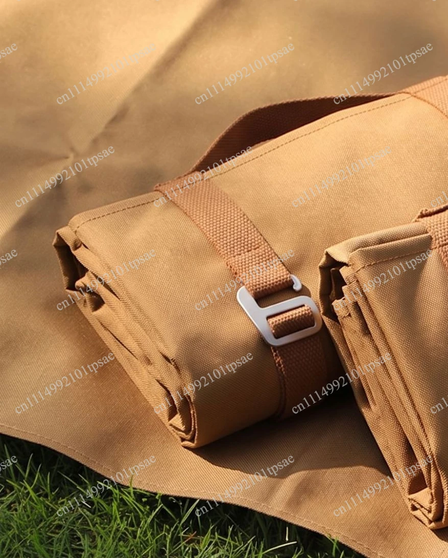 Durable Waterproof Camping Mat with Thick Oxford Fabric for Outdoor Beach Picnic