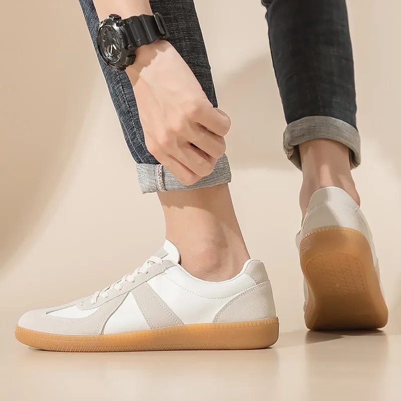 Women Slim Sneakers Low Top Suede Lace-Up Comfortable Luxury Designer Footwear for Casual Daily Trendy Breathable Sapatos