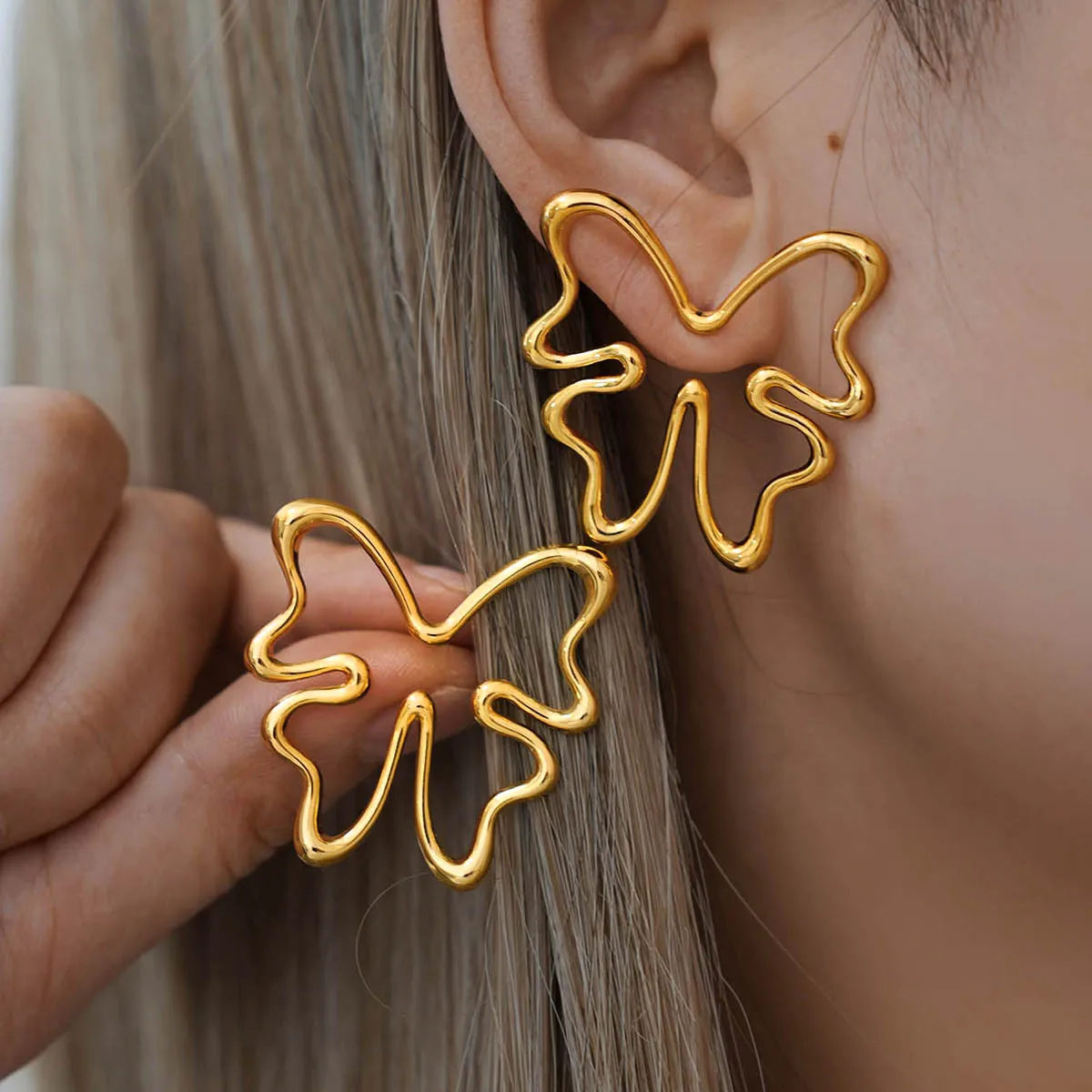 

Fashion Butterfly Design Stainless Steel Earrings For Women 18K Gold Plated Waterproof Jewelry For Daily Wear Vacation Seaside