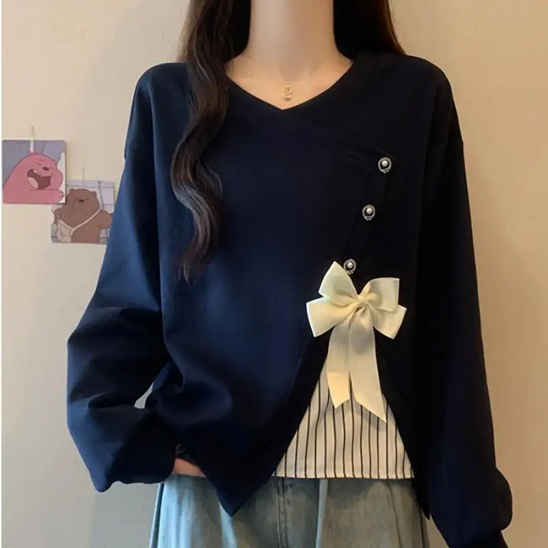 Hot 2026 Spring Autumn New Fashion Design Sensation Fake Two Piece Long Sleeved T-Shirt Loose and Unique Super Good-Looking Tops
