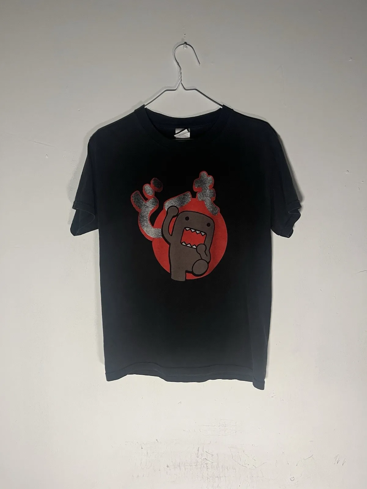 ΠΠΈΠ½ΡΠ°ΠΆΠ½Π°Ρ ΡΠ΅ΡΠ½Π°Ρ ΡΡΡΠ±ΠΎΠ»ΠΊΠ° Domo Kun Y2K 2011, ΠΌΡΠΆΡΠΊΠ°Ρ S ΠΠΈΠ½ΡΠ°ΠΆΠ½Π°Ρ ΡΠ΅ΡΠ½Π°Ρ ΡΡΡΠ±ΠΎΠ»ΠΊΠ° Domo Kun Y2K 2011, ΠΌΡΠΆΡΠΊΠ°Ρ S