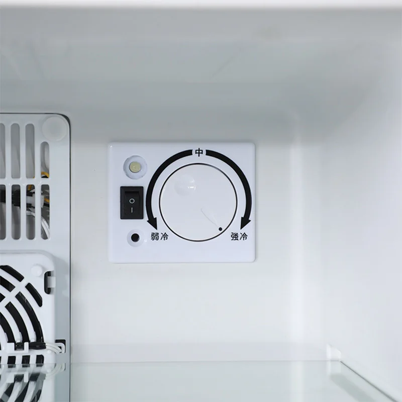 맥주 소다 또는 와인용 미니 냉장고 쿨러 40L 냉장고 유리 도어 - 소형 음료 디스펜서 기계 0.3kWh/24H