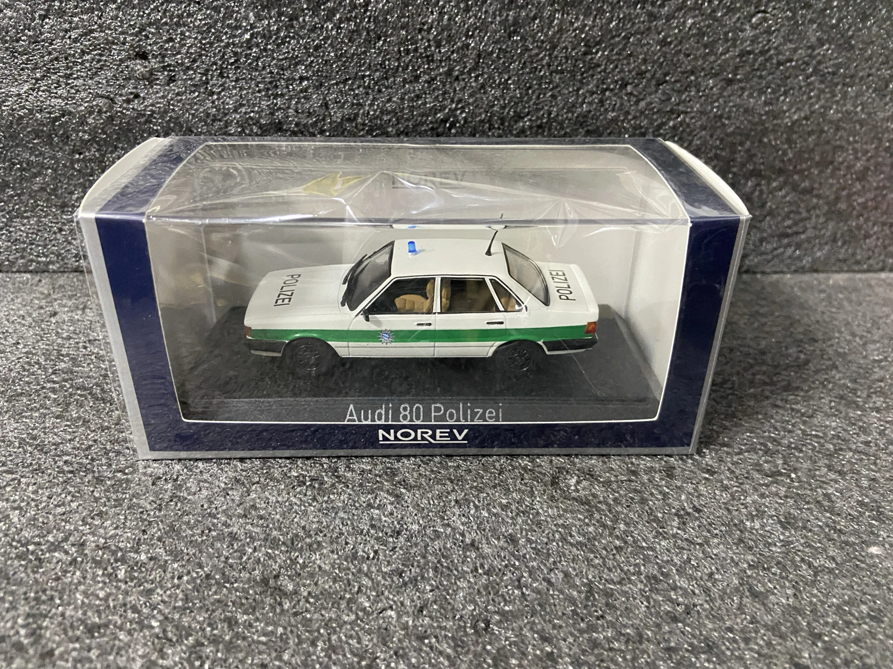 

Литая модель автомобиля AUDI 80 POLIZEI 1/43 в масштабе NOREV 1979, полицейский автомобиль, коллекционная игрушка, подарок, сувенир, демонстрационное украшение