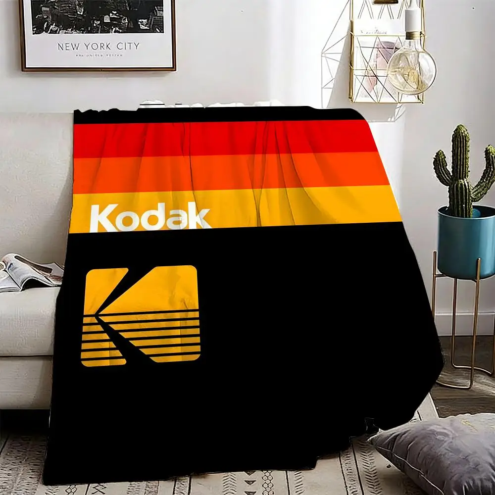 Retro fashion K-Kodak Throw Lightweight 240g Flannel Blanket Soft Skin-friendly for Summer Cooling