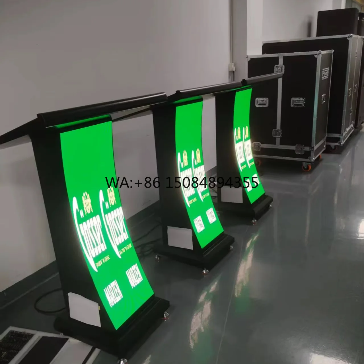 High-Definition Full Color Podium LED Screen with 500cd Brightness for Classroom & Corporate Use Slim Design