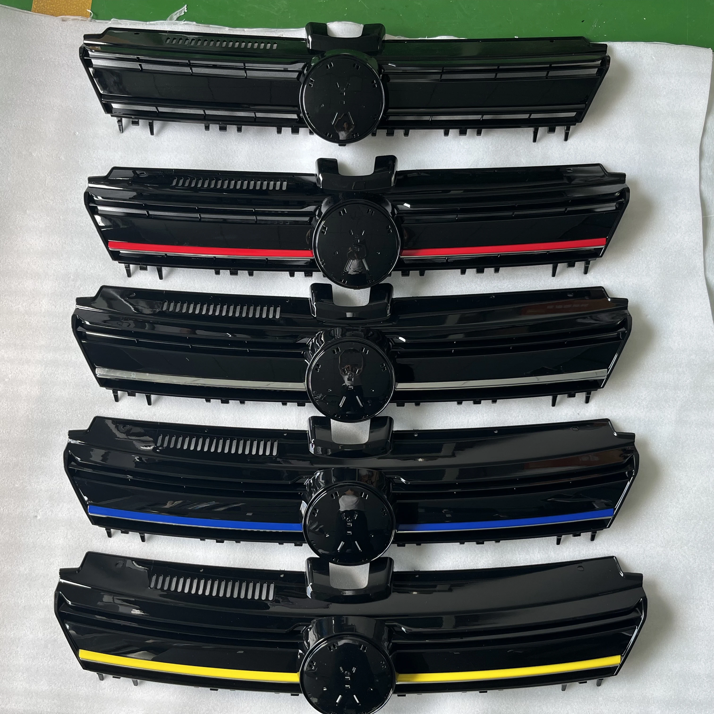 Auto Front Grille for Golf 7 ABS Auto Car Front Bumper Mesh Grille Bluemotion Grill Fit for Volkswagen Golf MK7 GTI R 2015-2017 view 2