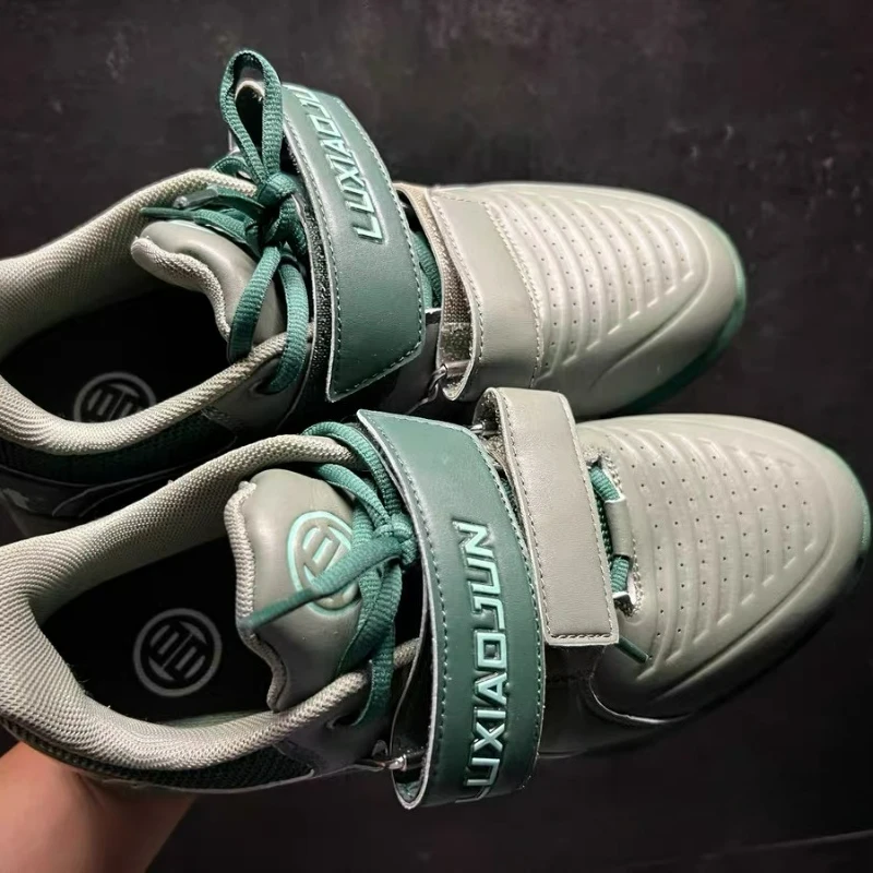 Luxury Brand Weight Lifting Shoes for Men Women Black Gray Squatting Shoe Unisex Comfortable Leather Indoor Sports Shoe Gym Shoe