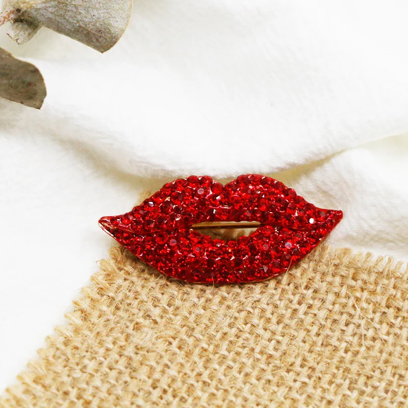 Fashion Sexy Lady Red Lips Rhinestone Brooches For Women Charm Alloy Lipstick Brooch Party Luxury Jewelry Pins Accessories Gifts