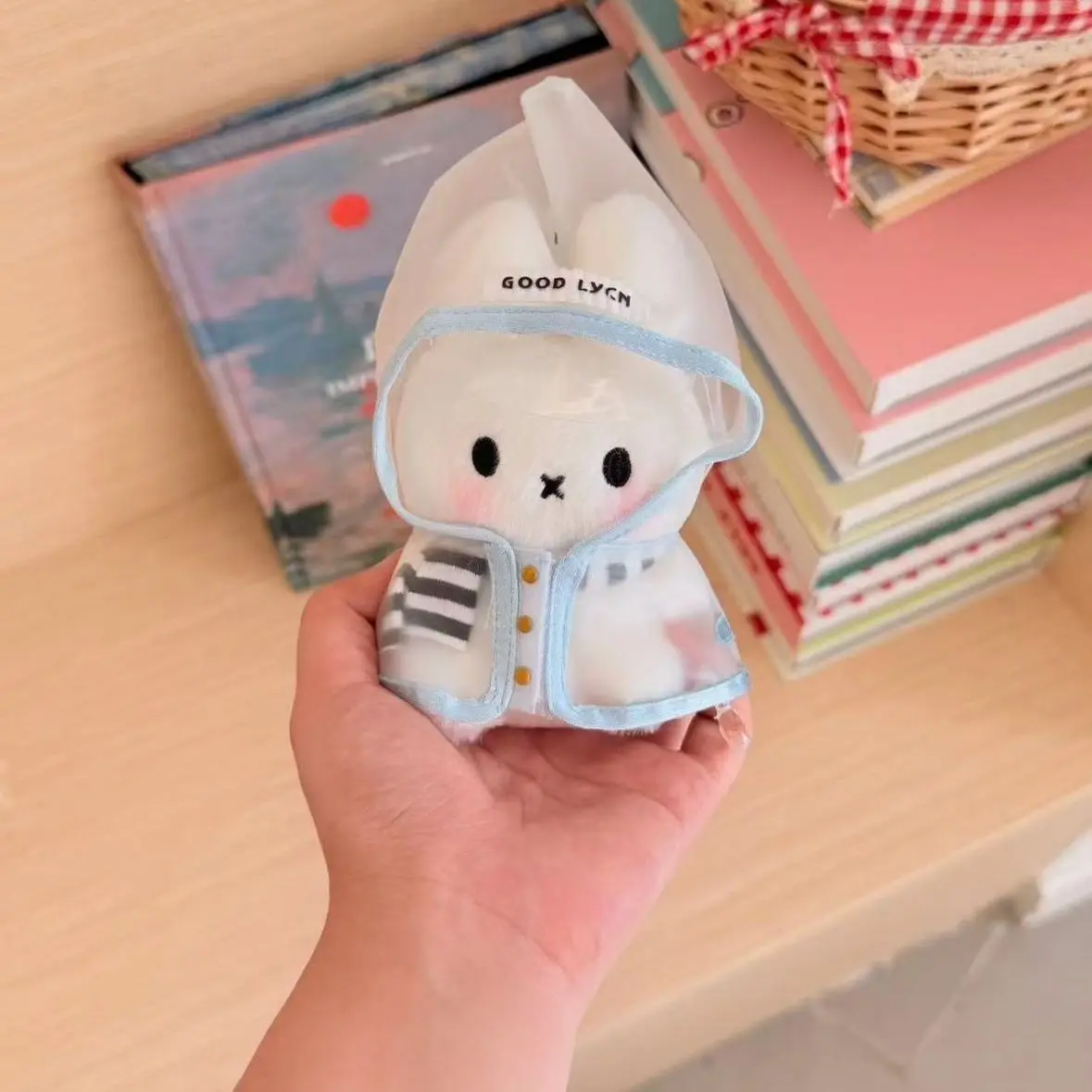 Kawaii Miffy Regenmantel Kleiner Hase Schlüsselanhänger Taschenanhänger Plüschpuppe Geschenk für jemanden Sonstiges Schulranzen Mädchen-Accessoire