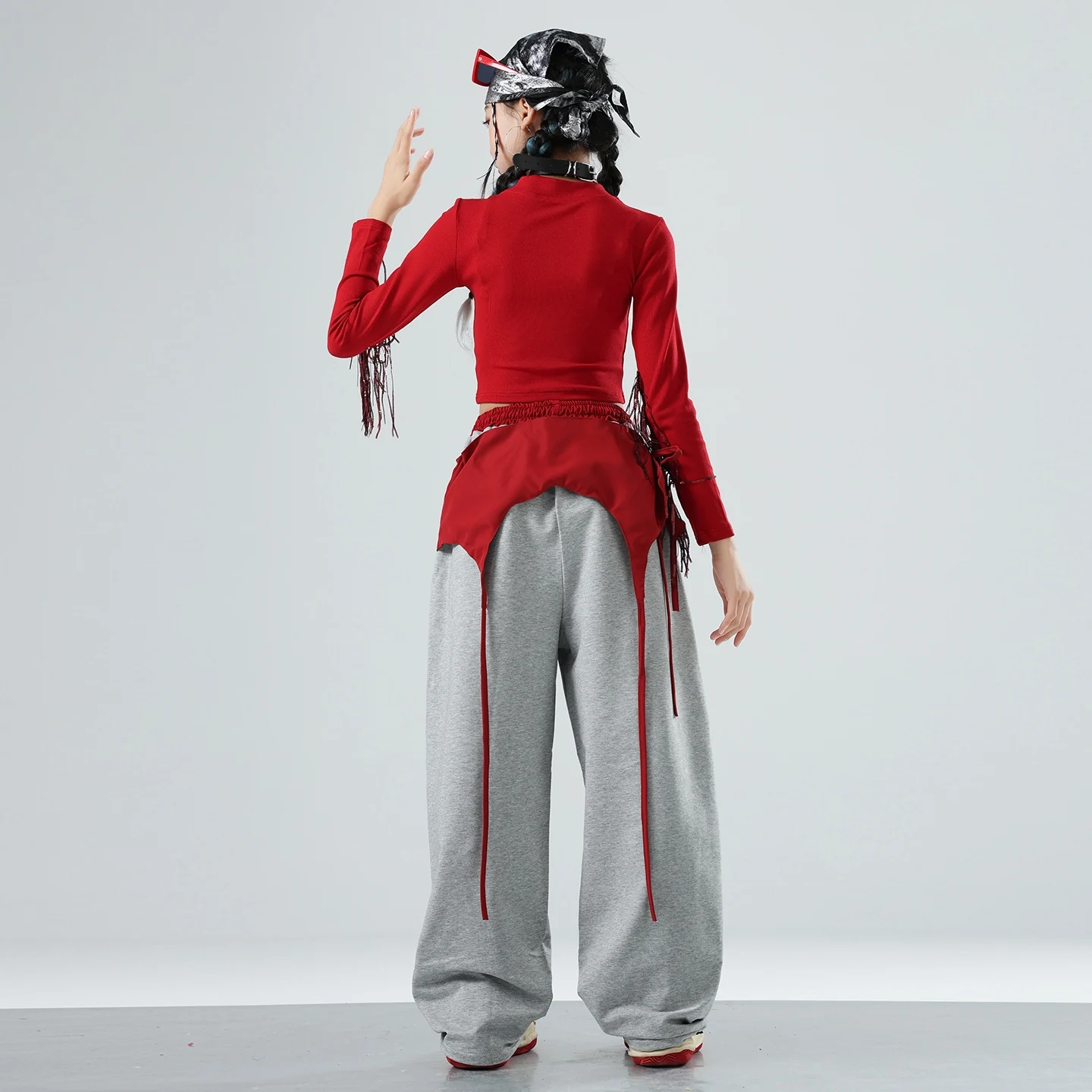 ใหม่สาวแจ๊สเต้นรำเสื้อผ้าฝึกซ้อมเสื้อสีแดงสีเทากางเกงขายาวแขนยาวฮิปฮอปชุดสตรีทแดนซ์เสื้อผ้าเคป๊อป BL17138