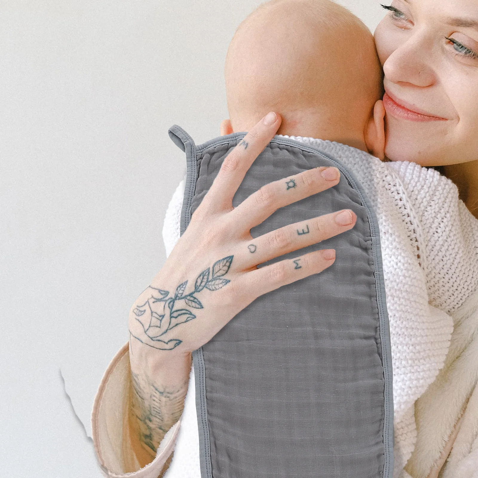 

3Pcs Baby Burp Cloths Superior Absorption Newborn Infant Towels Fade-Resistant Fabric Safe Bite-Proof Stitching Ideal for Baby