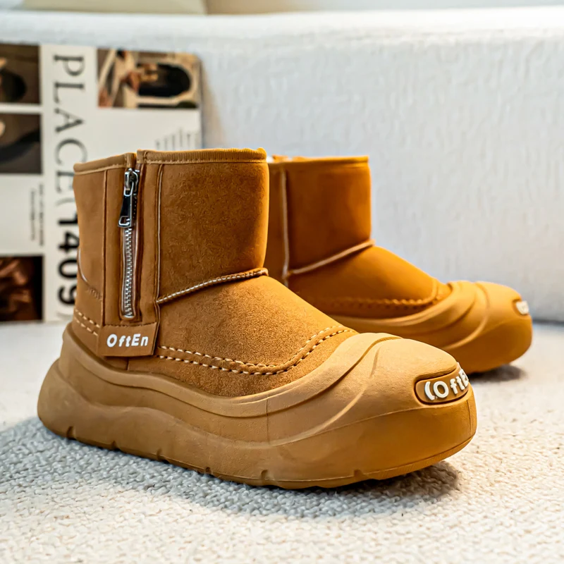 Botas de nieve a la moda para hombre, botines cálidos de felpa para invierno, zapatos informales sin cordones de algodón, botines de gamuza con cremallera lateral para hombre, novedad de 2025