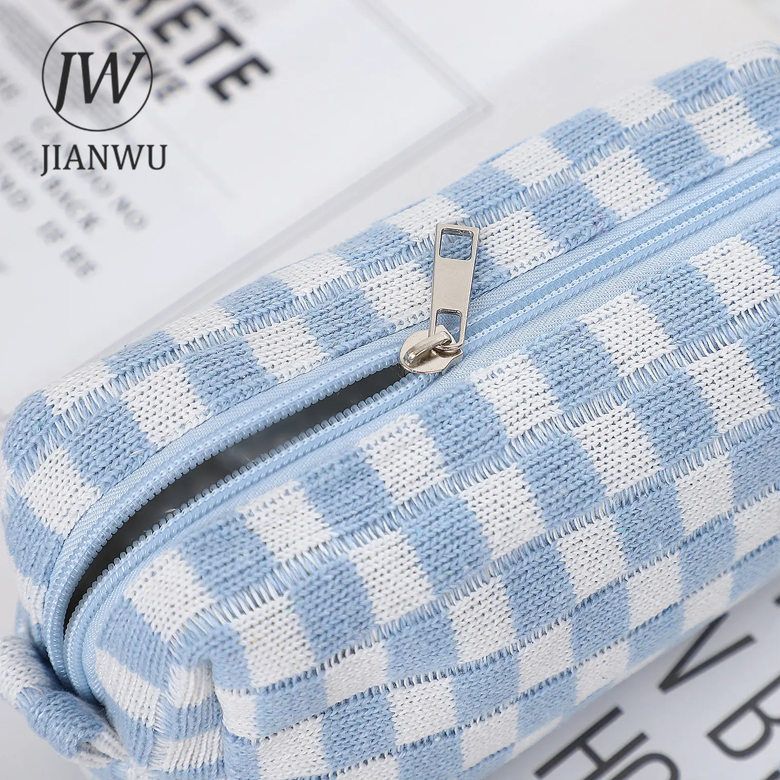 JIANWU INS astuccio lavorato a maglia a scacchiera astuccio creativo di grande capacità con cerniera per studenti di cancelleria per studenti