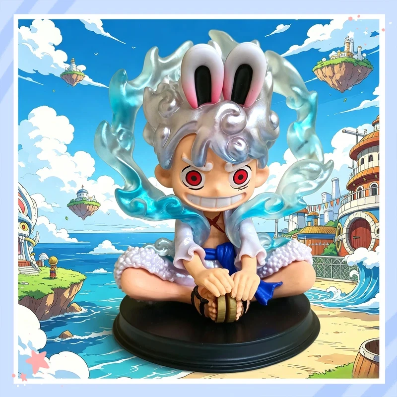 

Фигурка One Piece Nika Luffy Gear 5 Q Version Sitting Rabbit для декора компьютерного стола, автомобиля, идеальный подарок для фанатов аниме.