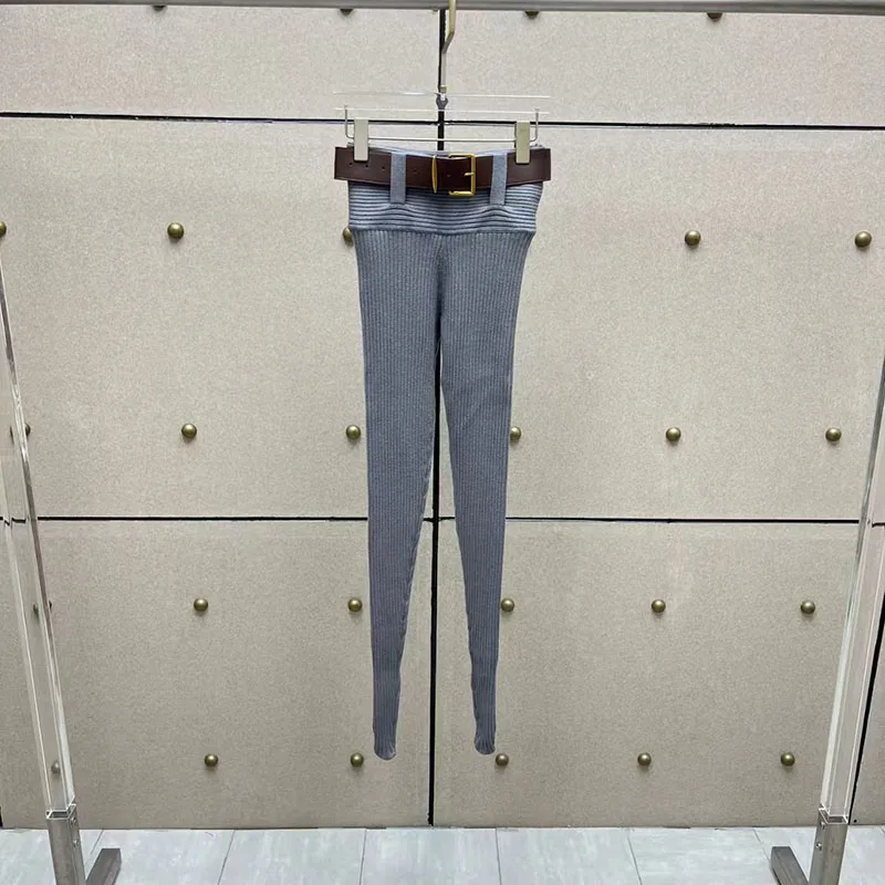 2025年秋冬新作、ファッショナブルでニッチなデザイン、カジュアルで万能、スリムで体型にフィットするウールニットレギンス