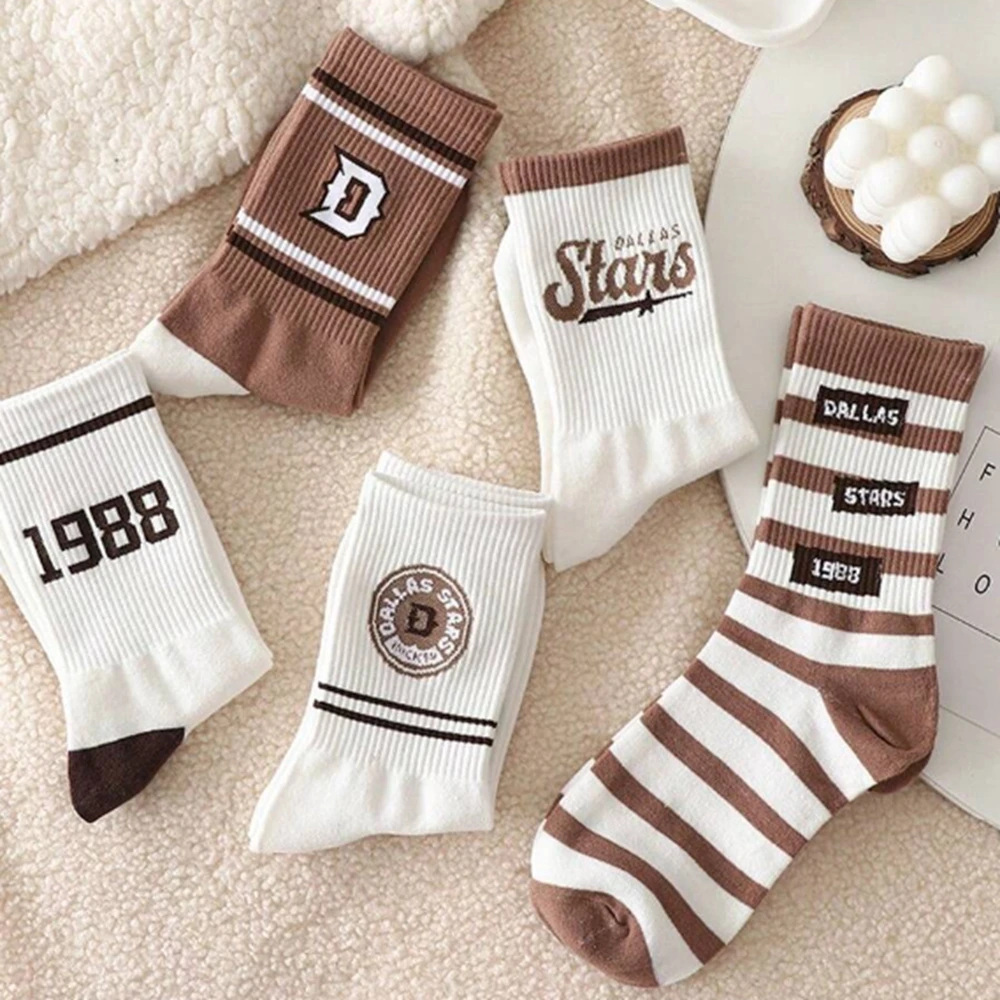 4 pairs of socks female spring and autumn students ins tide Korean version of all-in-one long tube lovers sports American suitab