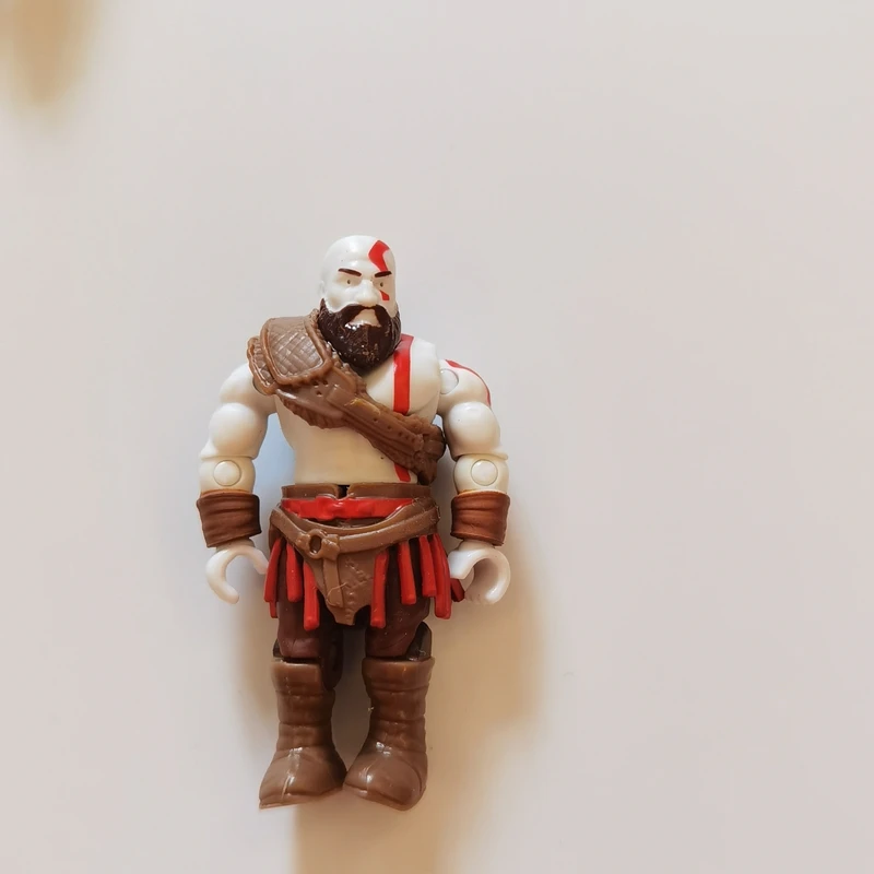 Figura holgada de Kratos MEGA builx, maestros del universo, serie MOTU 4