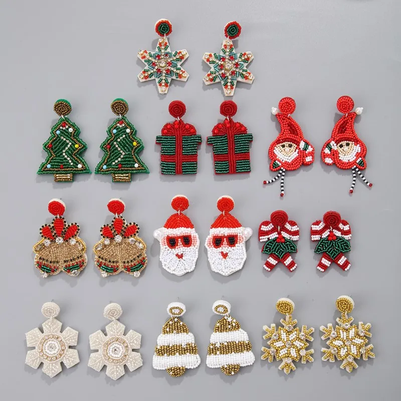 Pendientes creativos de cuentas de arroz de tela navideña cosidos a mano árbol de Navidad viejo muñeco de nieve pendientes de copo de nieve al por mayor