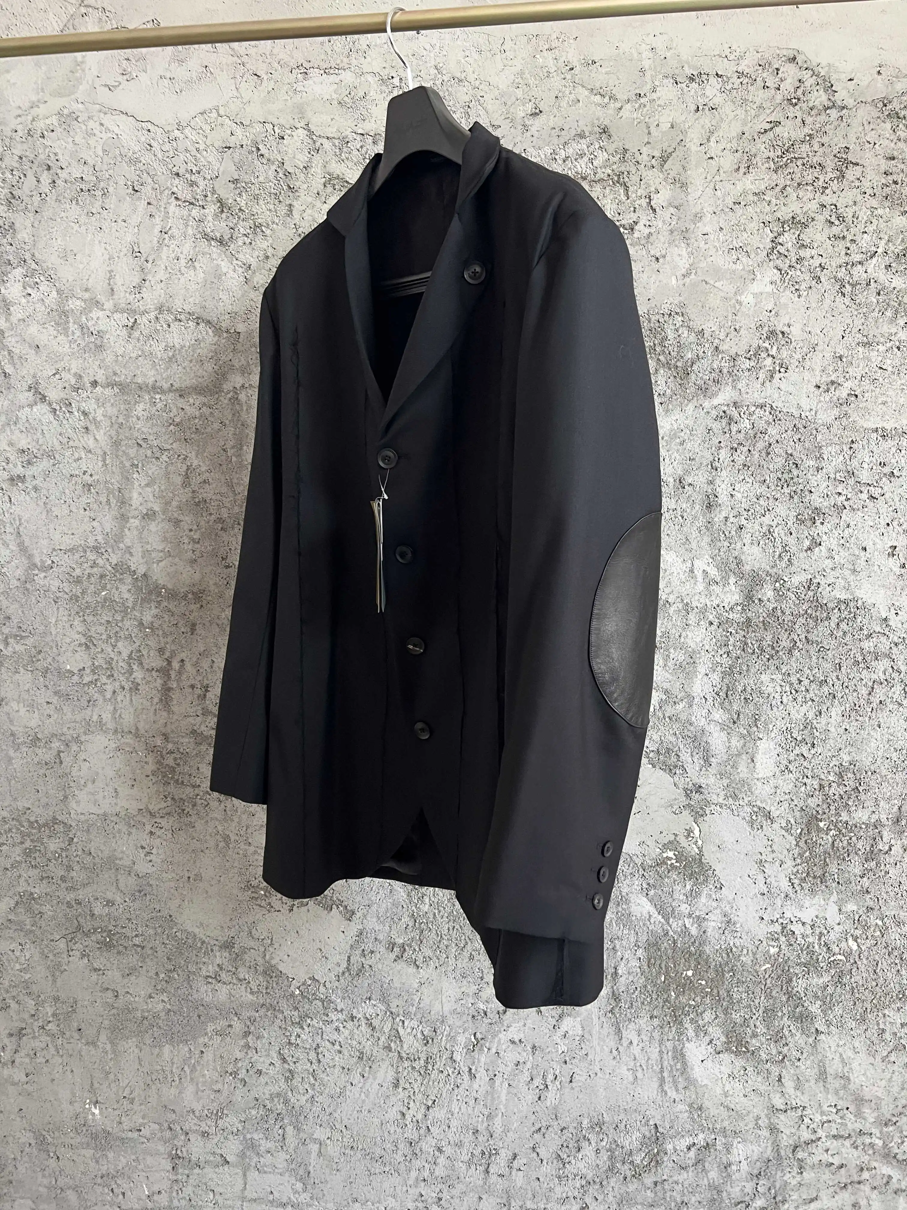 TOP-YAMOTO بدلة صوف أزرار من جلد الغنم الأصلي سترة سوداء مرقعة بصدر واحد