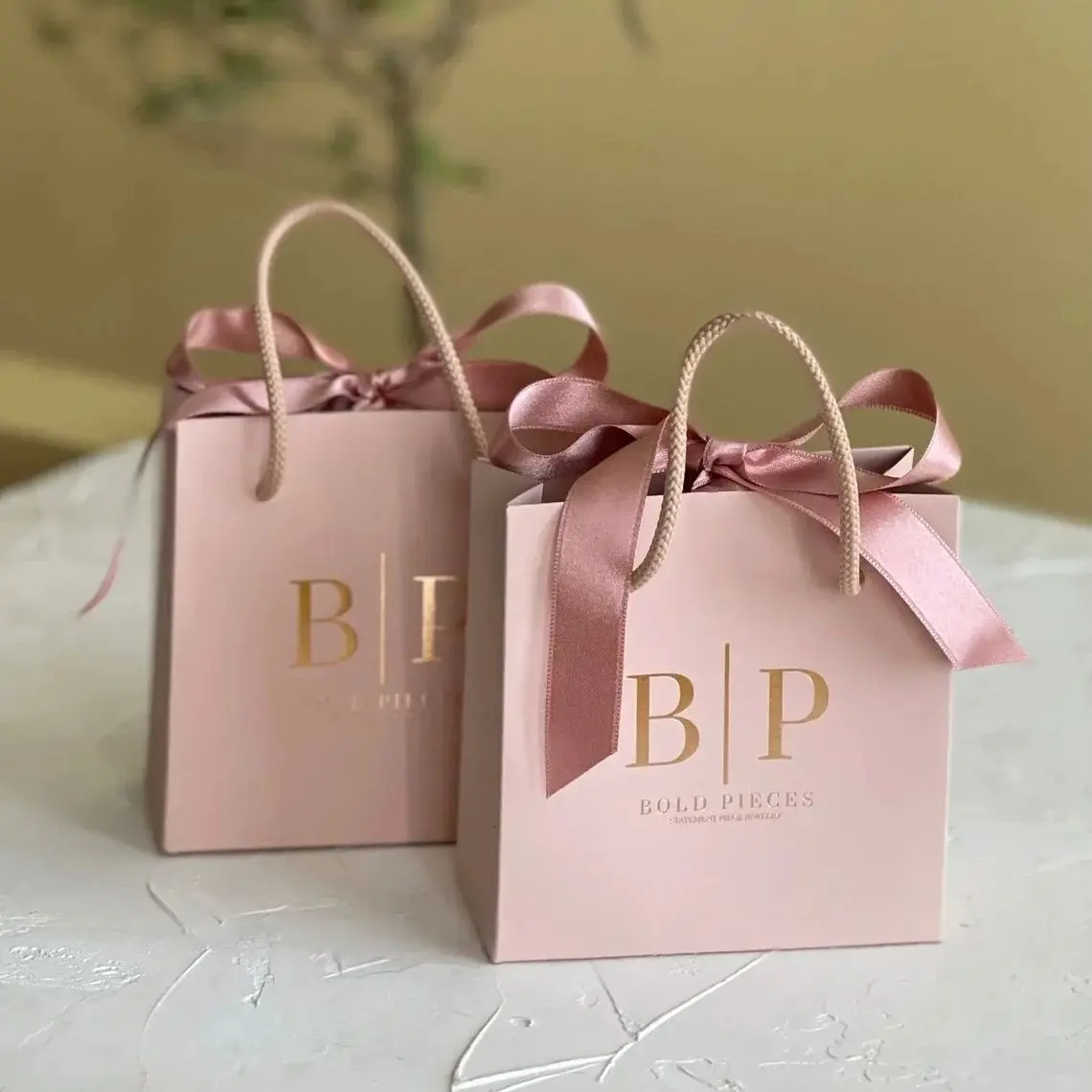 White Paper Bags With Satin Ribbon & Your Logo Personalized Gift Handles Bag For Business Presentation Event Party Shopping Bulk