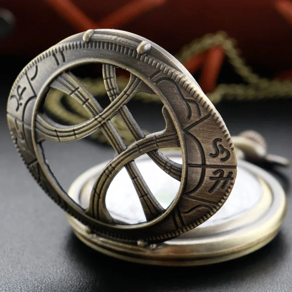 الإبداعية خمر الجوف العين قلادة كوارتز ساعة تذكارية سترة سلسلة ساعة الجيب مع هدية شخصية