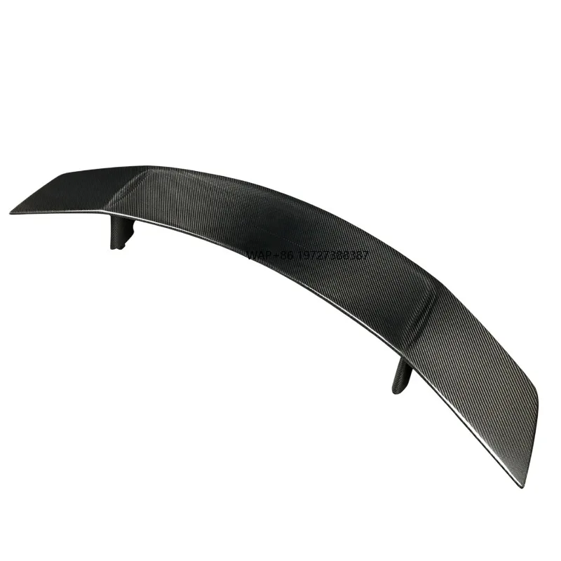 Hot Sale Dry Carbon Fiber V Style Rear Bumper Wing Rear Spoiler Bodykit For  R8