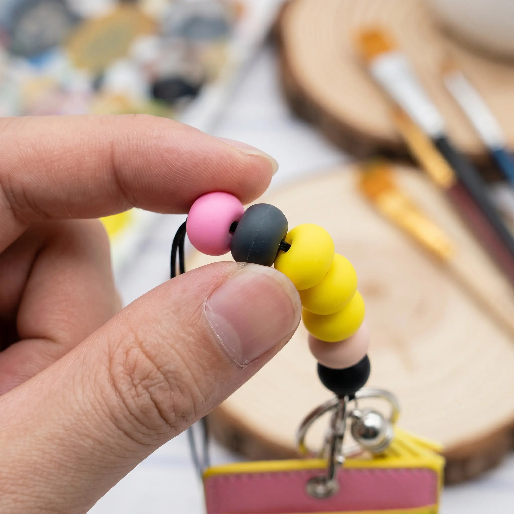 Silicone Work Badge Holder Colorful Pencil Pattern Teacher Lanyard Beaded Breakaway Soft Comfortable School Id Badge Holder